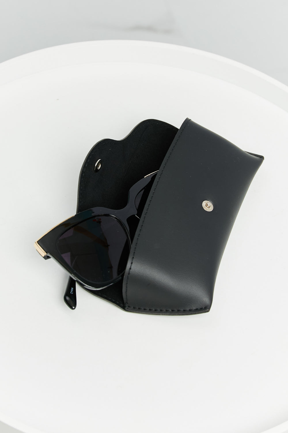 Full Rim Metal-Plastic Hybrid Frame Sunglasses - 2 colors - Sunglasses at TFC&H Co.