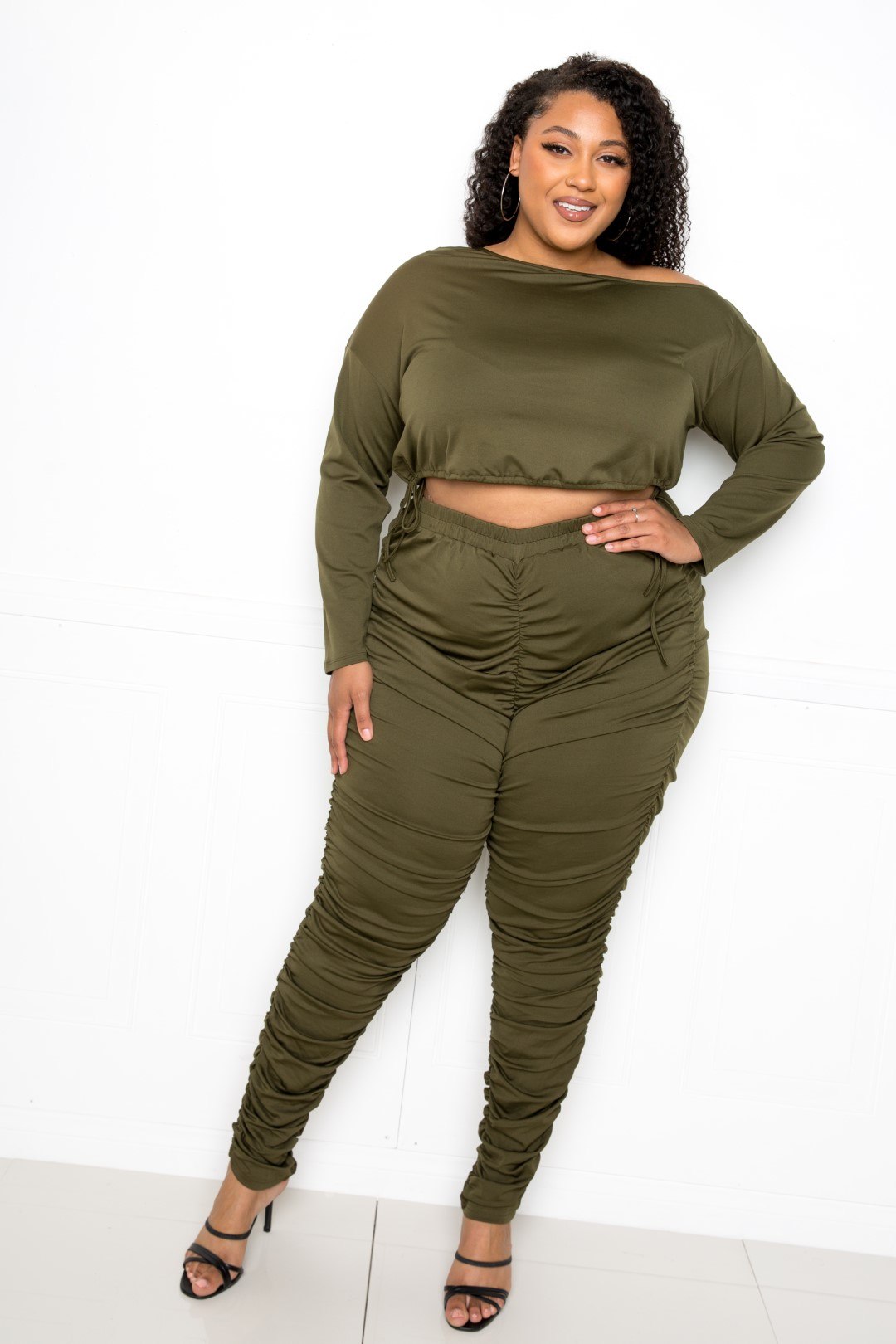 - Off Shoulder Cropped Top And Ruched Leggings Sets - womens leggings set at TFC&H Co.