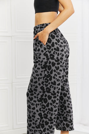 BOMBOM Stay Cozy Pattern Wide Leg Pants - Ships from The US - women's pants at TFC&H Co.