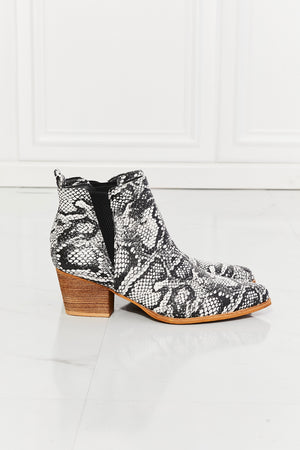 - MMShoes Back At It Point Toe Bootie in Snakeskin - Ships from The US - womens booties at TFC&H Co.