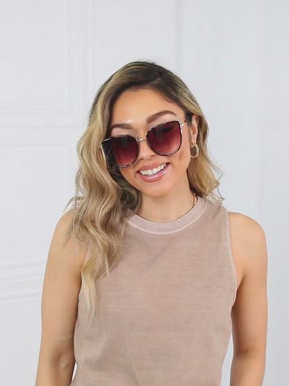 Full Rim Metal-Plastic Hybrid Frame Sunglasses - 2 colors