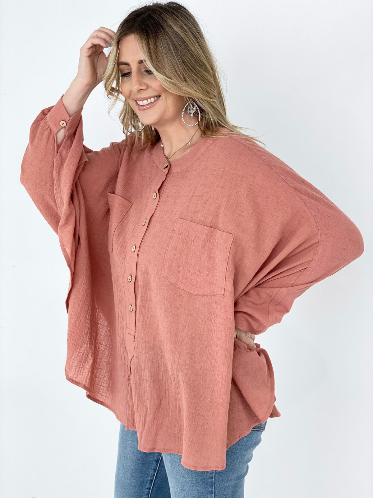 - Easel Textured Cotton Linen Oversized Top - Ships from The US - womens blouse at TFC&H Co.